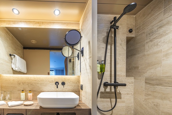 Travelmarvel MS Estrela French Balcony Suite Bathroom ©Tony Brown Photography.jpg